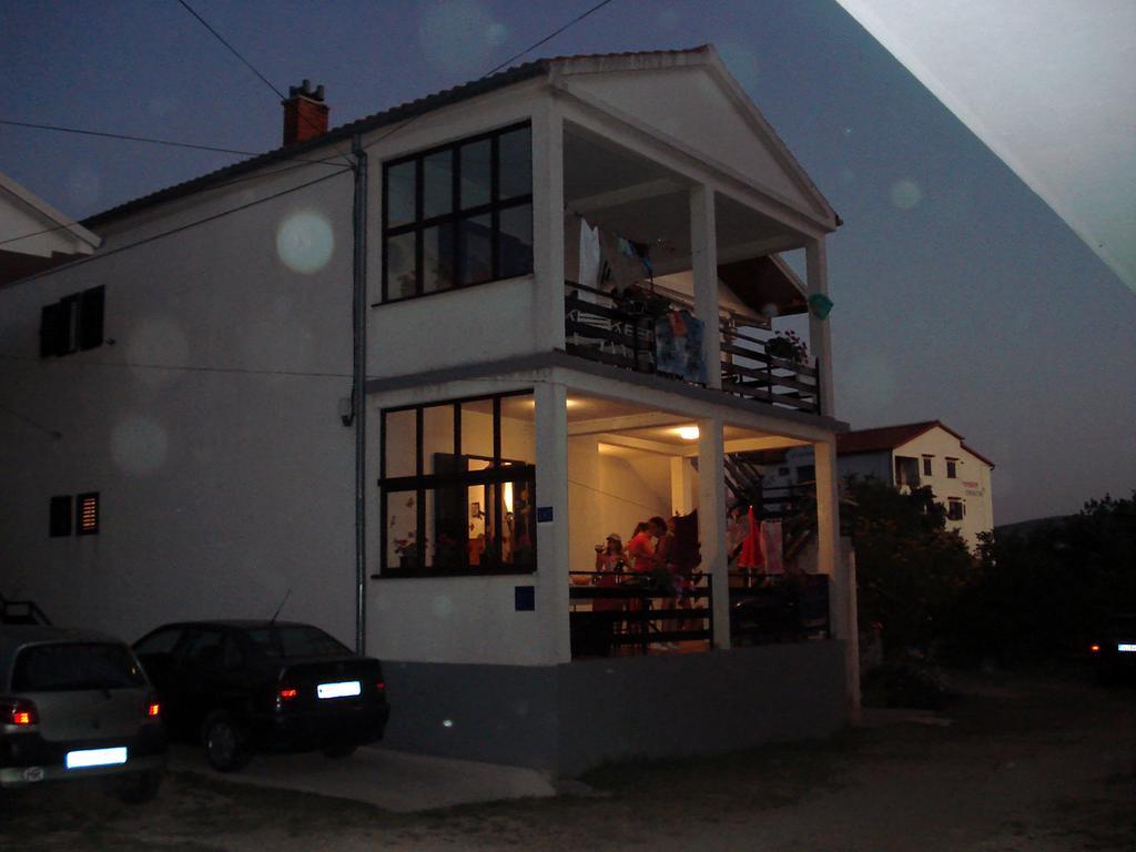 Apartments Jurlina Seline Esterno foto