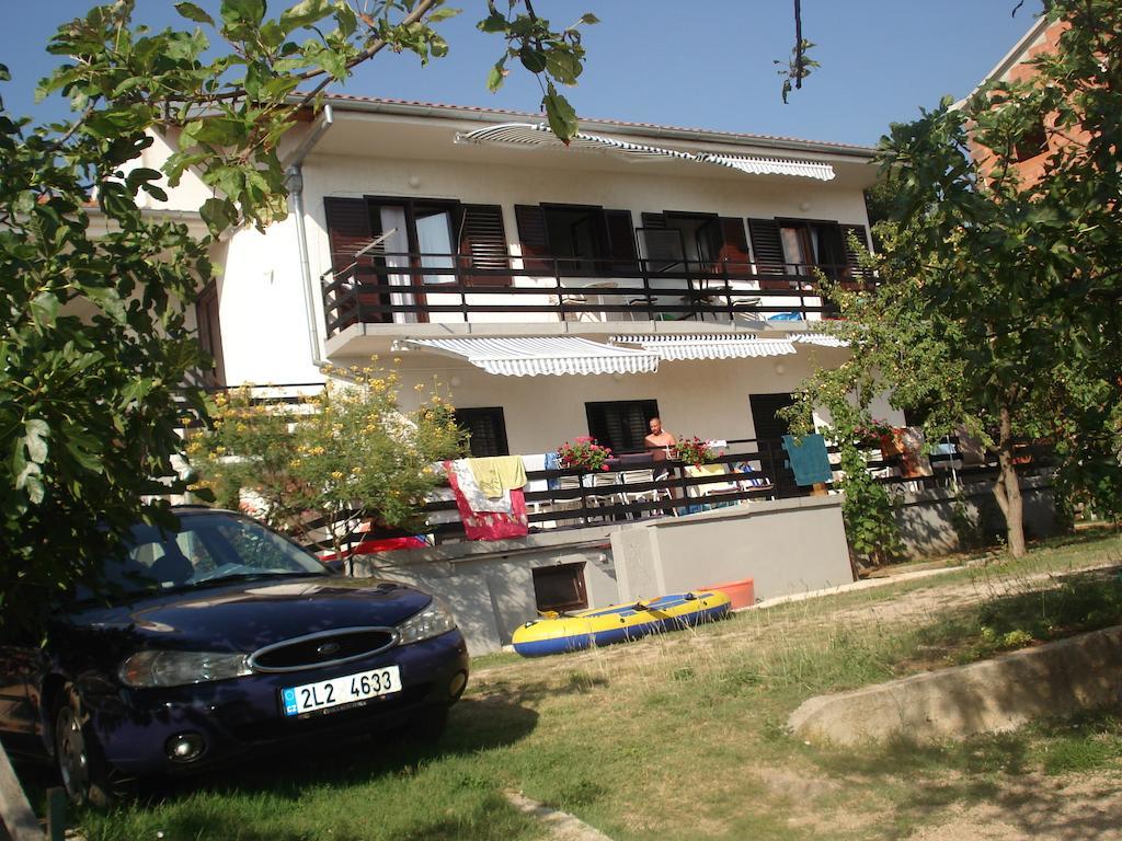 Apartments Jurlina Seline Esterno foto